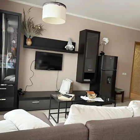 公寓 Fresh&cozy Apartment, Parking Free, 15 Min Walk To Center