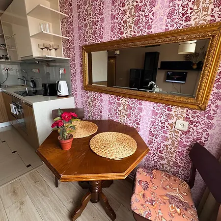 Fresh & Cozy -free Parking-15 Min To Old Town דירה